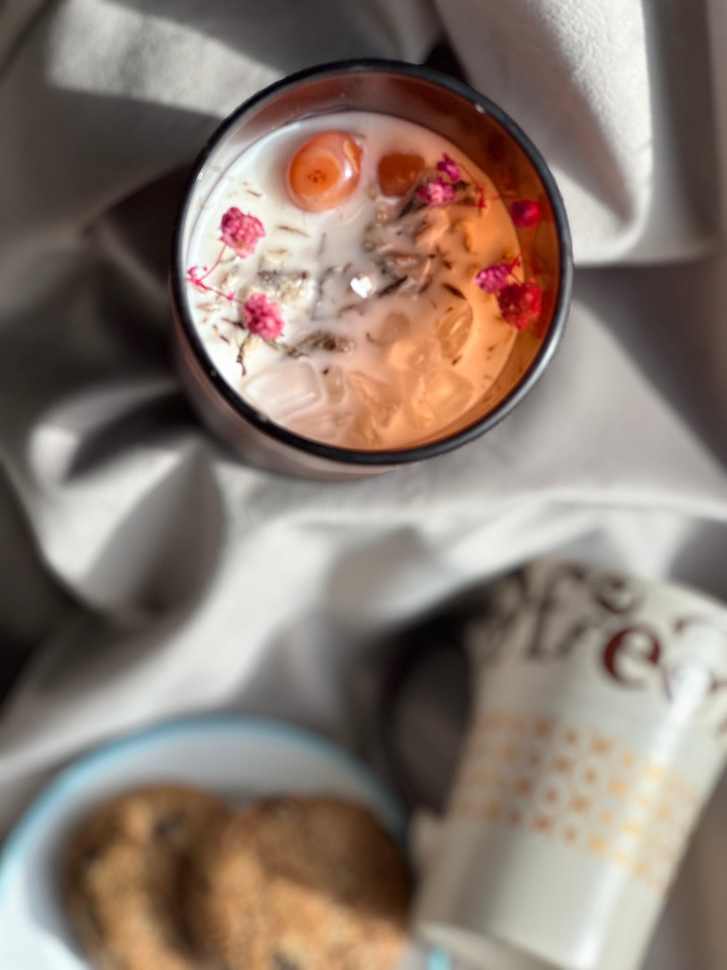"Radiant Aura" Crystal Therapy Candle by Artitude