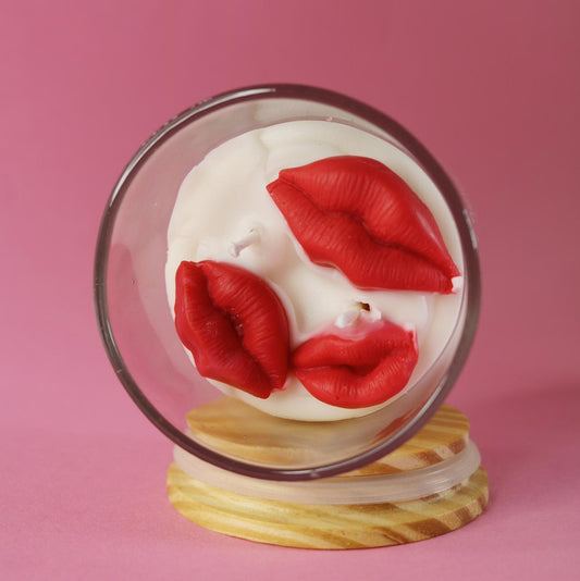 Kiss Me – Valentine Edition Soy Candle (Lavender)